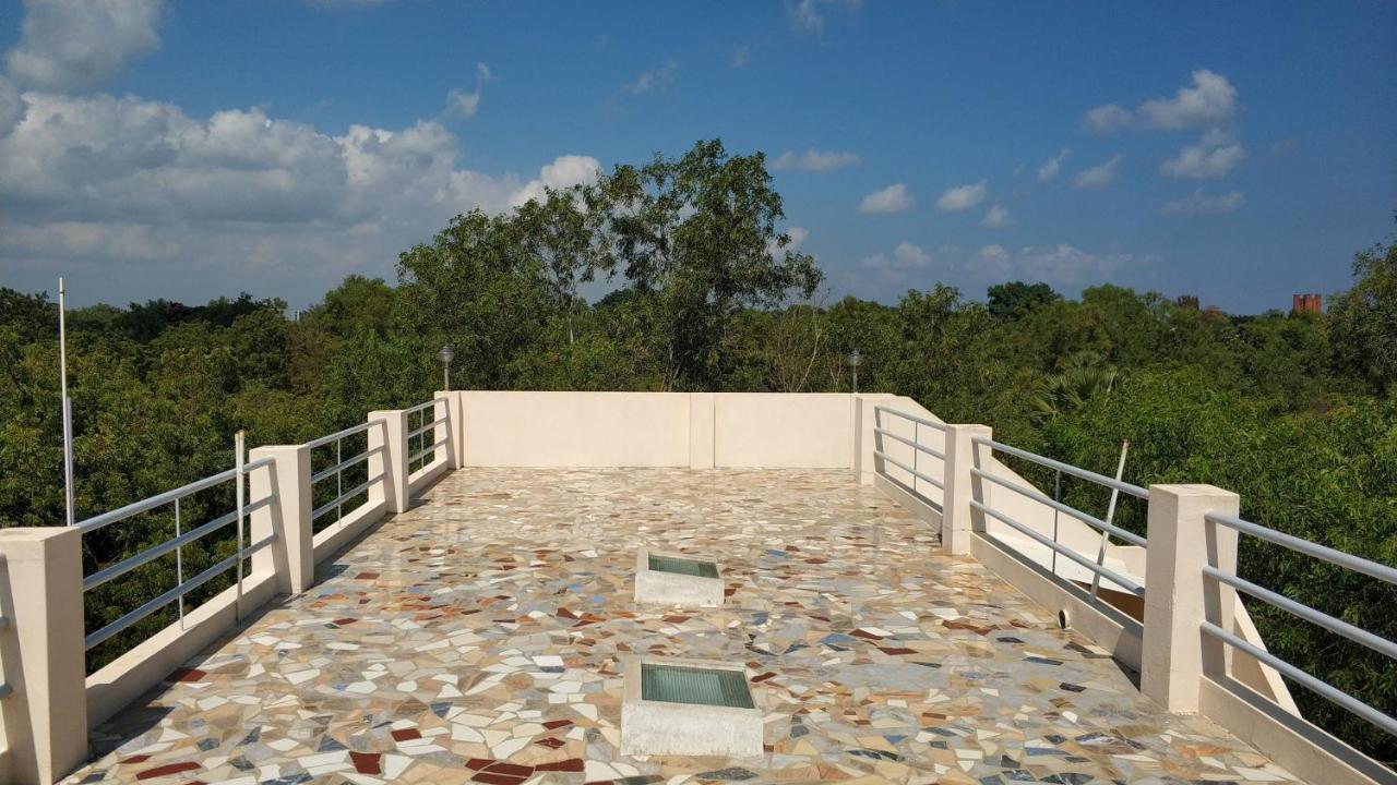 Lotus Garden Guest House Auroville Exterior photo